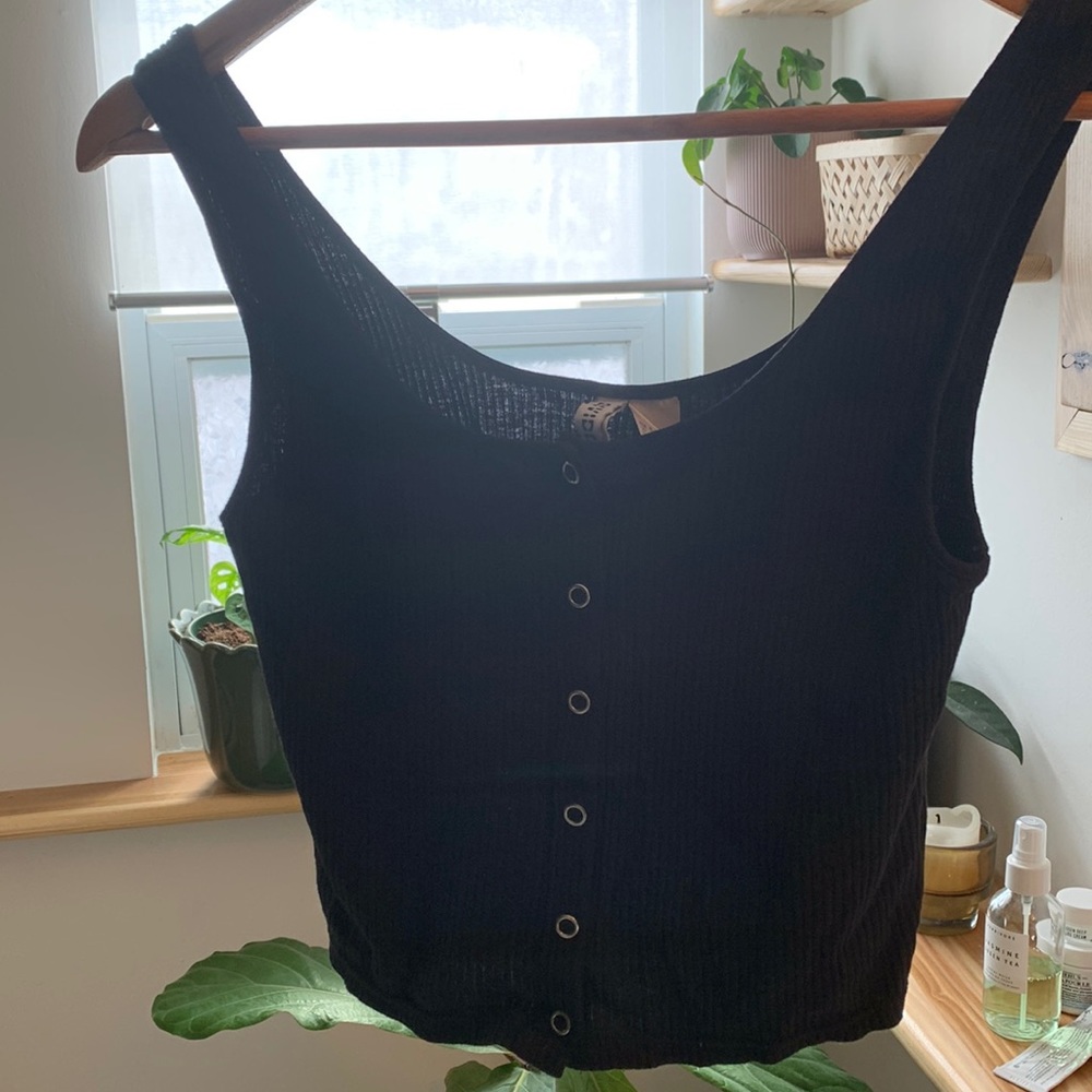 H&M snap up crop size S